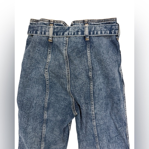 Abercrombie & Fitch Blue Ultra High Rise Mom Jeans Size - Picture 4 of 5